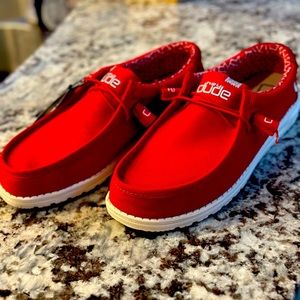 Hey Dude Men's Wally Style Size 11 | Men's Lace Up Loafers | Red